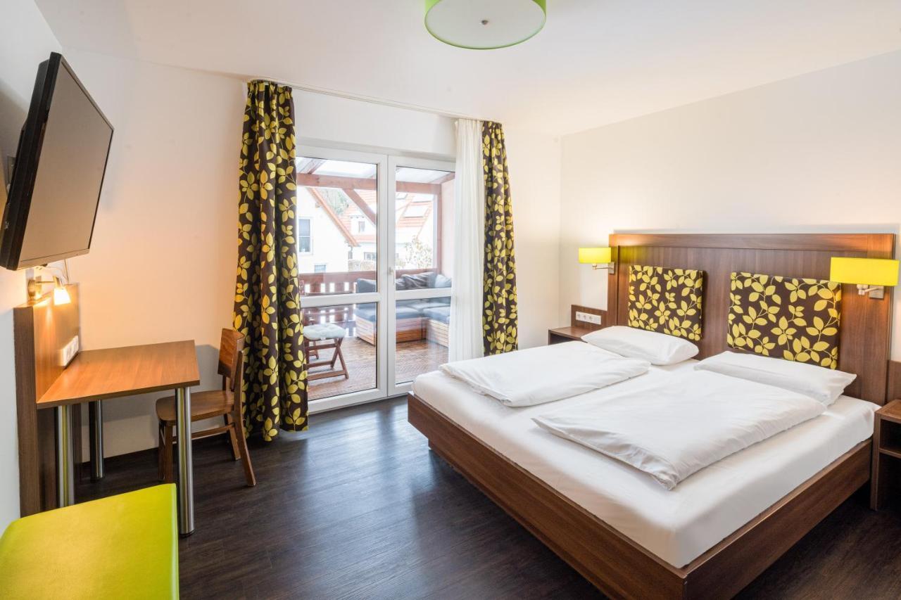 Hotel Knorz Zirndorf Exterior foto